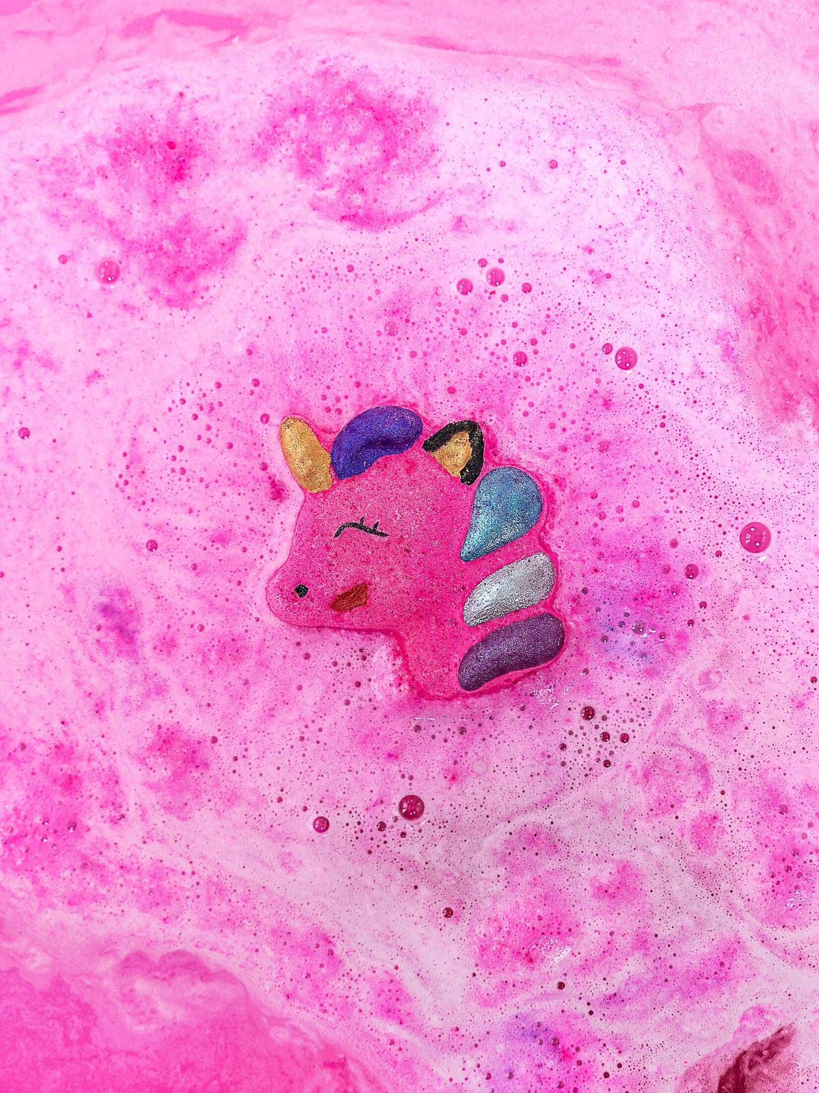 Product photography for bath & beauty brand Da Bomb